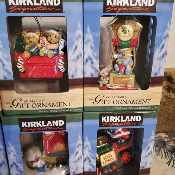 Entire collectible set of ornaments - Picture 4 of 4